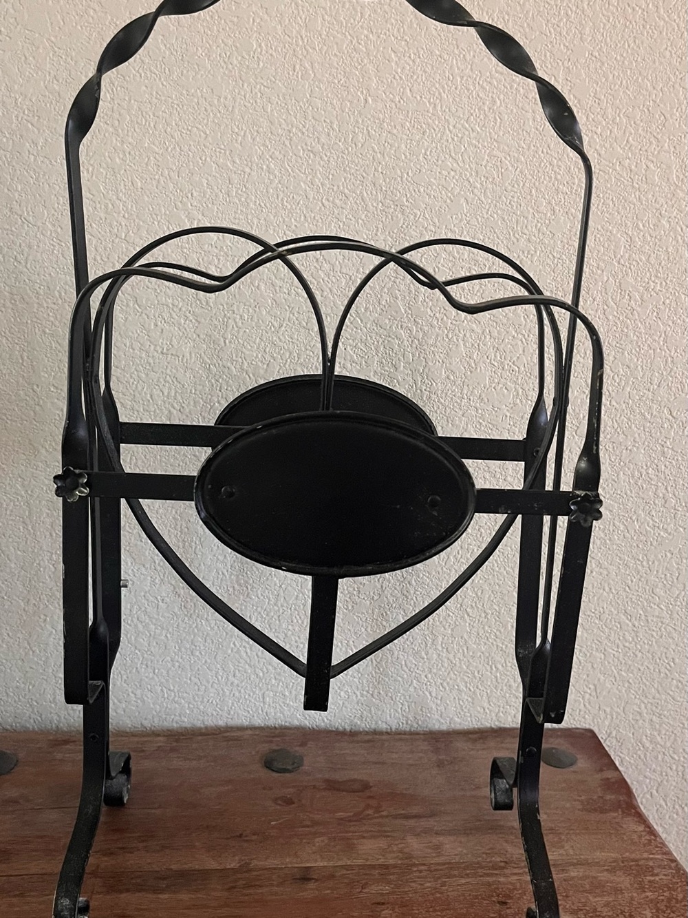 1940s Black Wrought Iron Heart Magazine Stand - Home